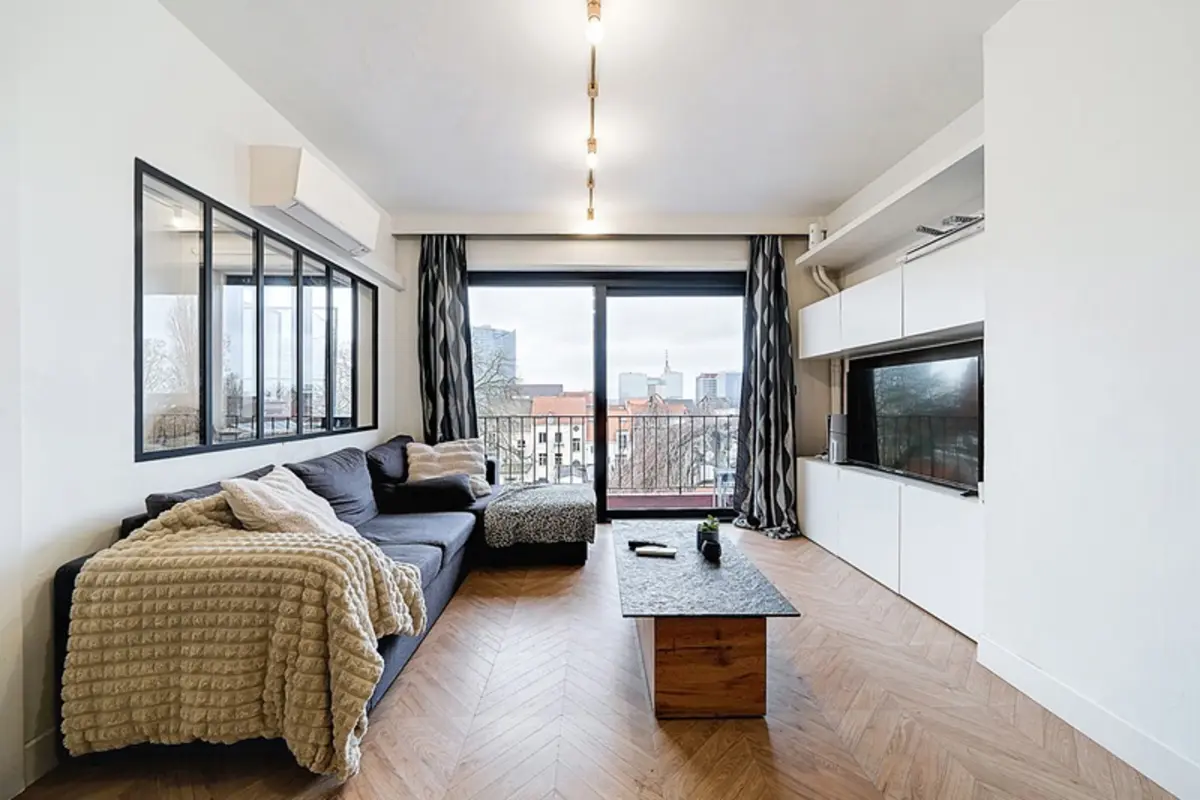 Appartement te  koop in Sint-Joost-ten-Node 1210 195000.00€ 1 slaapkamers 44.00m² - Zoekertje 651804