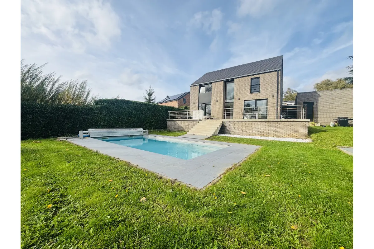 Villa te  koop in Nandrin 4550 599000.00€ 4 slaapkamers 180.00m² - Zoekertje 651820