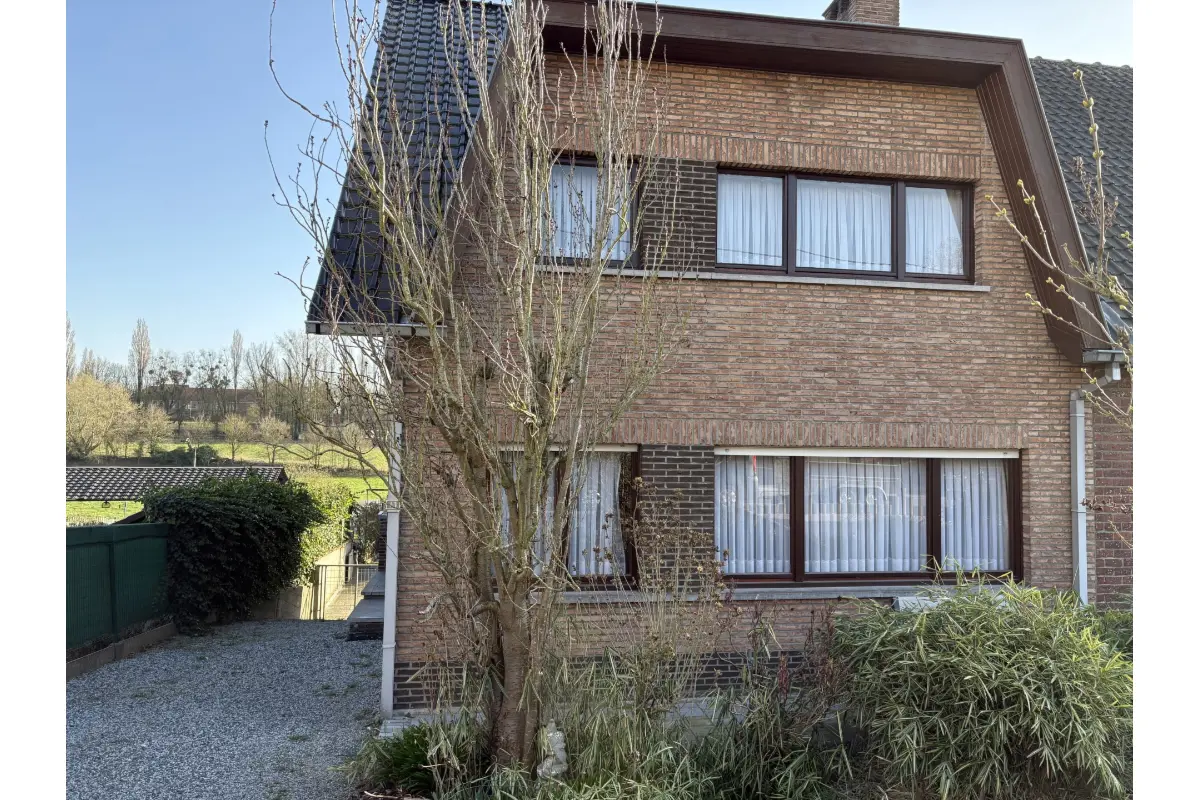 Huis te  in Asse 1730 399000.00€ 3 slaapkamers 210.00m² - Zoekertje 651945