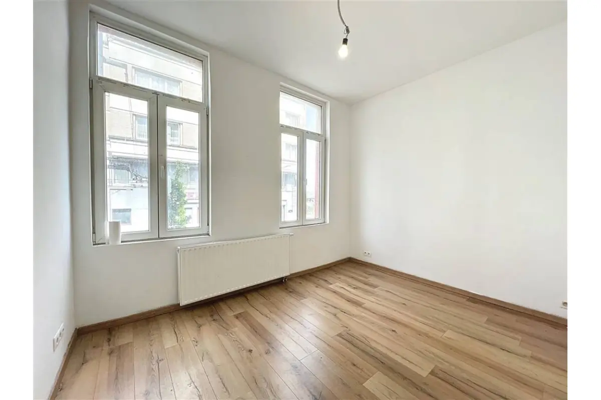 Appartement à  à Anderlecht 1070 1100.00€ 2 chambres 60.00m² - annonce 651946