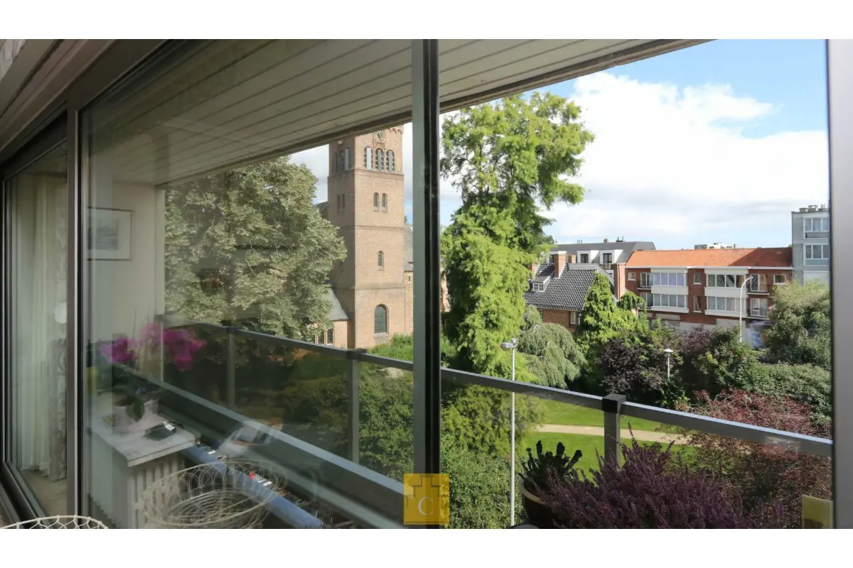 Appartement te  koop in Sint-Andries 8200 399000.00€ 3 slaapkamers m² - Zoekertje 652204