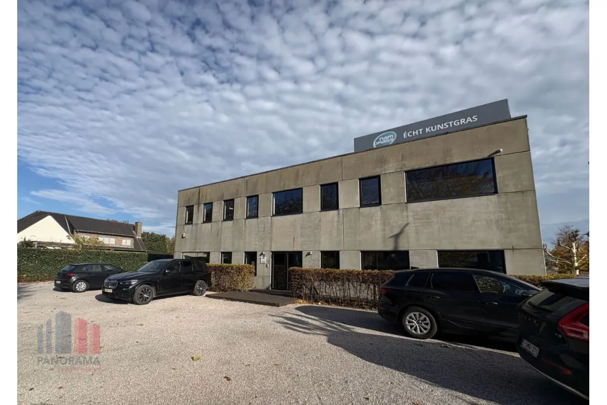 Handelszaak te  huur in Merelbeke 9820 2085.00€  slaapkamers 184.00m² - Zoekertje 652281