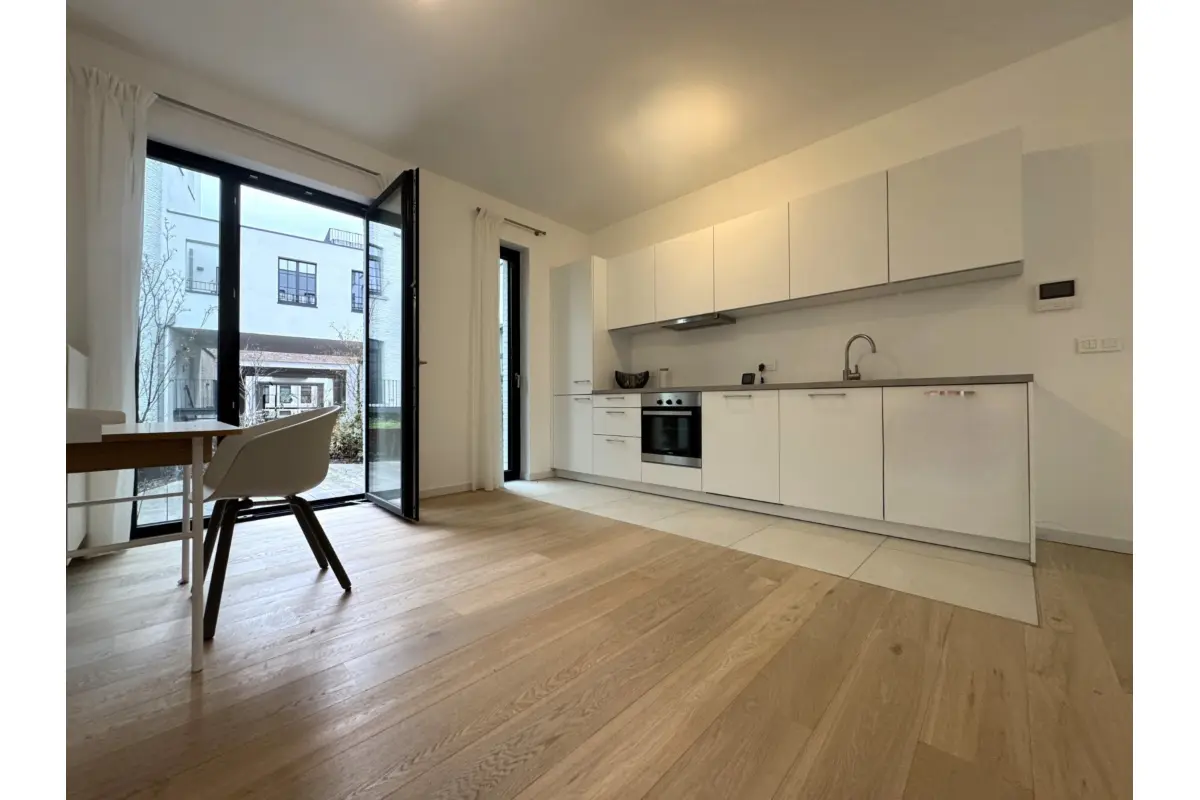 Rez-de-chaussée à vendre à Ixelles 1050 450000.00€ 1 chambres 78.00m² - annonce 652523