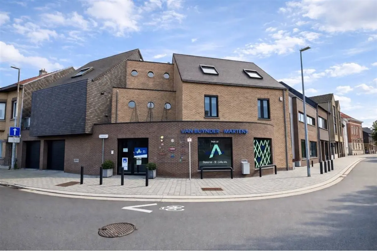 Handelszaak te  koop in Sint-Gillis-Waas 9170 1285000.00€ 3 slaapkamers m² - Zoekertje 652554