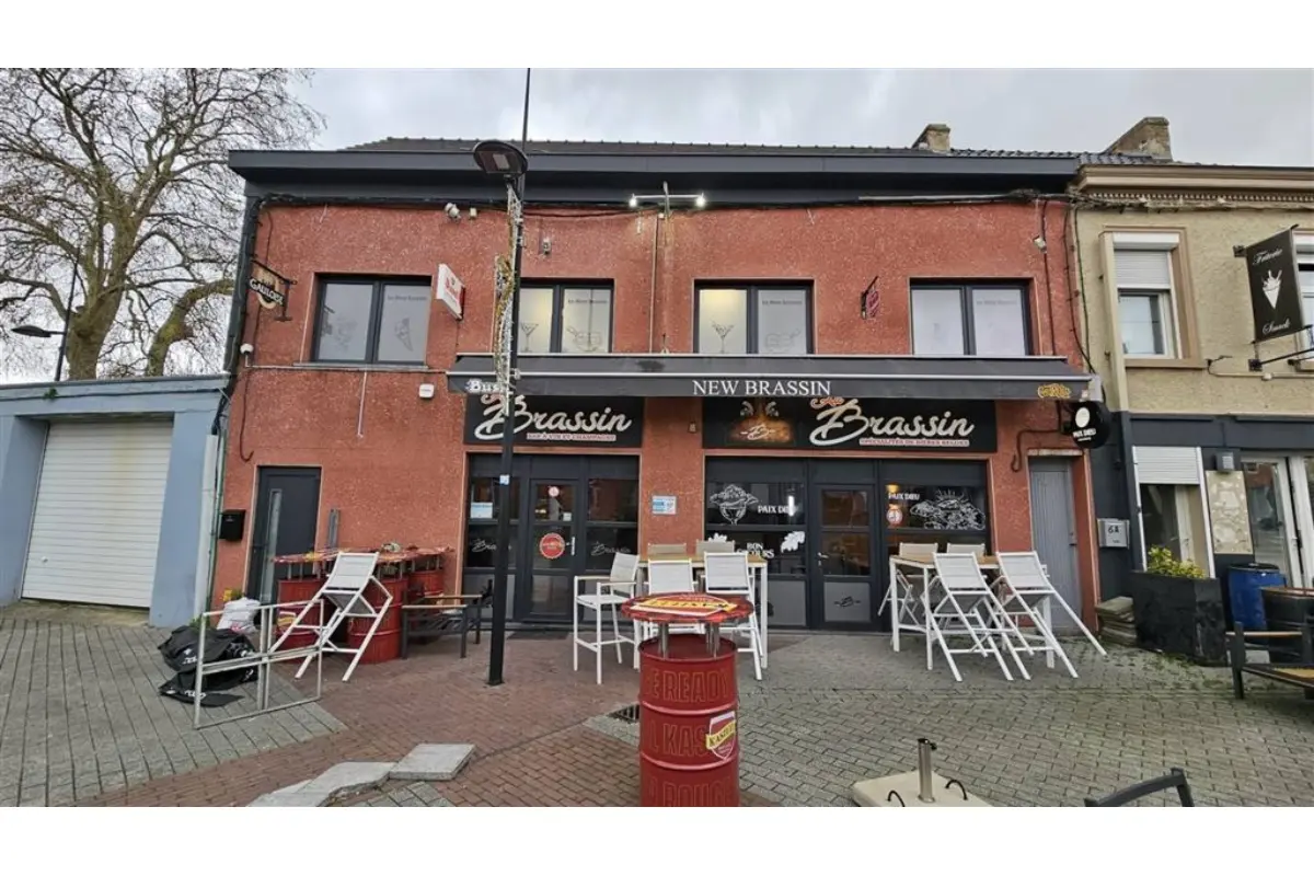 Appartementsgebouw te  koop in Quiévrain 7380 280000.00€ 2 slaapkamers 151.00m² - Zoekertje 652684