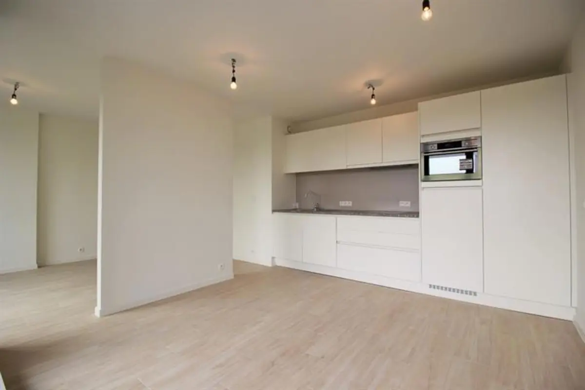 Studio te  huur in Evere 1140 925.00€ 0 slaapkamers 48.00m² - Zoekertje 652778