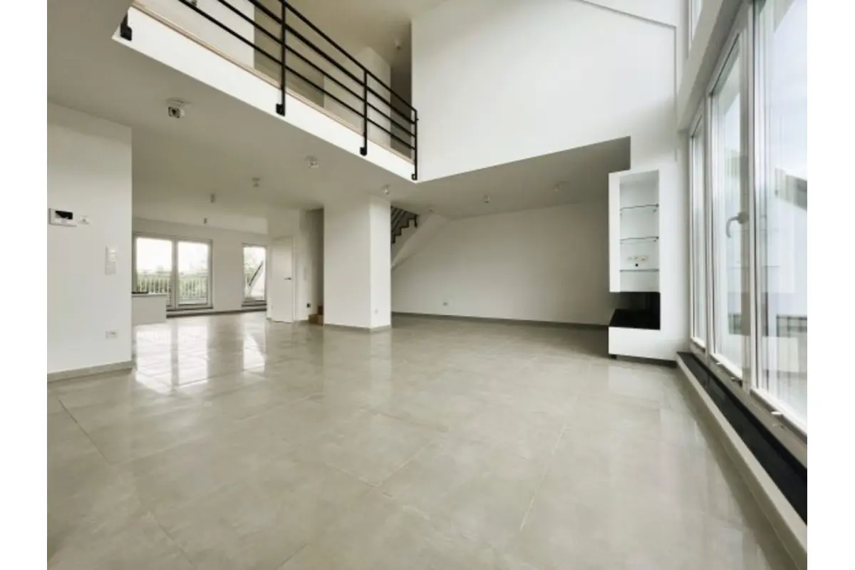 Duplex te  huur in Recht 4780 1350.00€ 3 slaapkamers 207.00m² - Zoekertje 652771