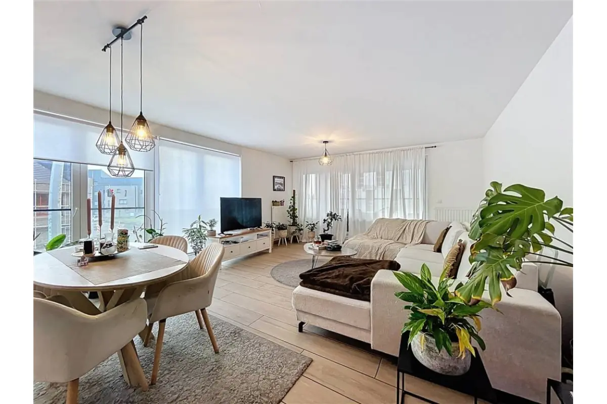 Appartement te  koop in Roeselare 8800 295000.00€ 2 slaapkamers 91.21m² - Zoekertje 652338