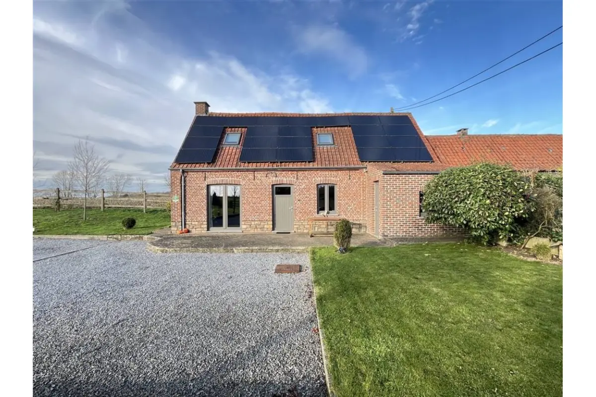 Huis te  huur in Hacquegnies 7911 900.00€ 3 slaapkamers 132.00m² - Zoekertje 652511