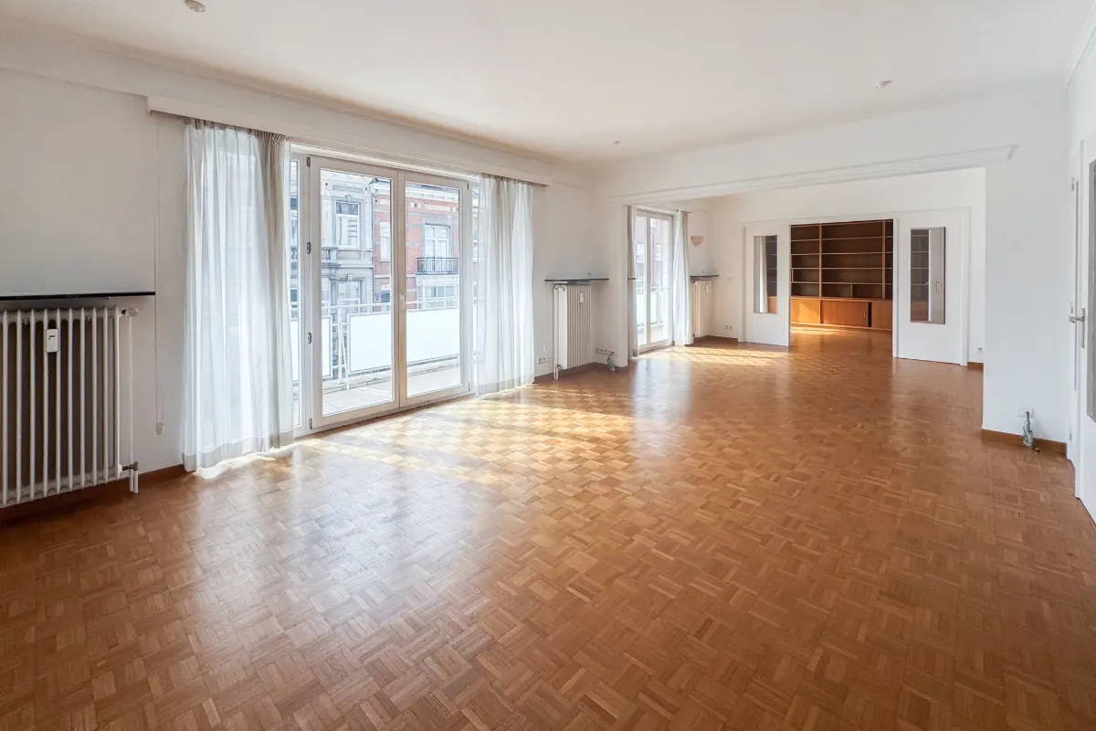 Appartement te  huur in Elsene 1050 2100.00€ 3 slaapkamers 182.00m² - Zoekertje 652419