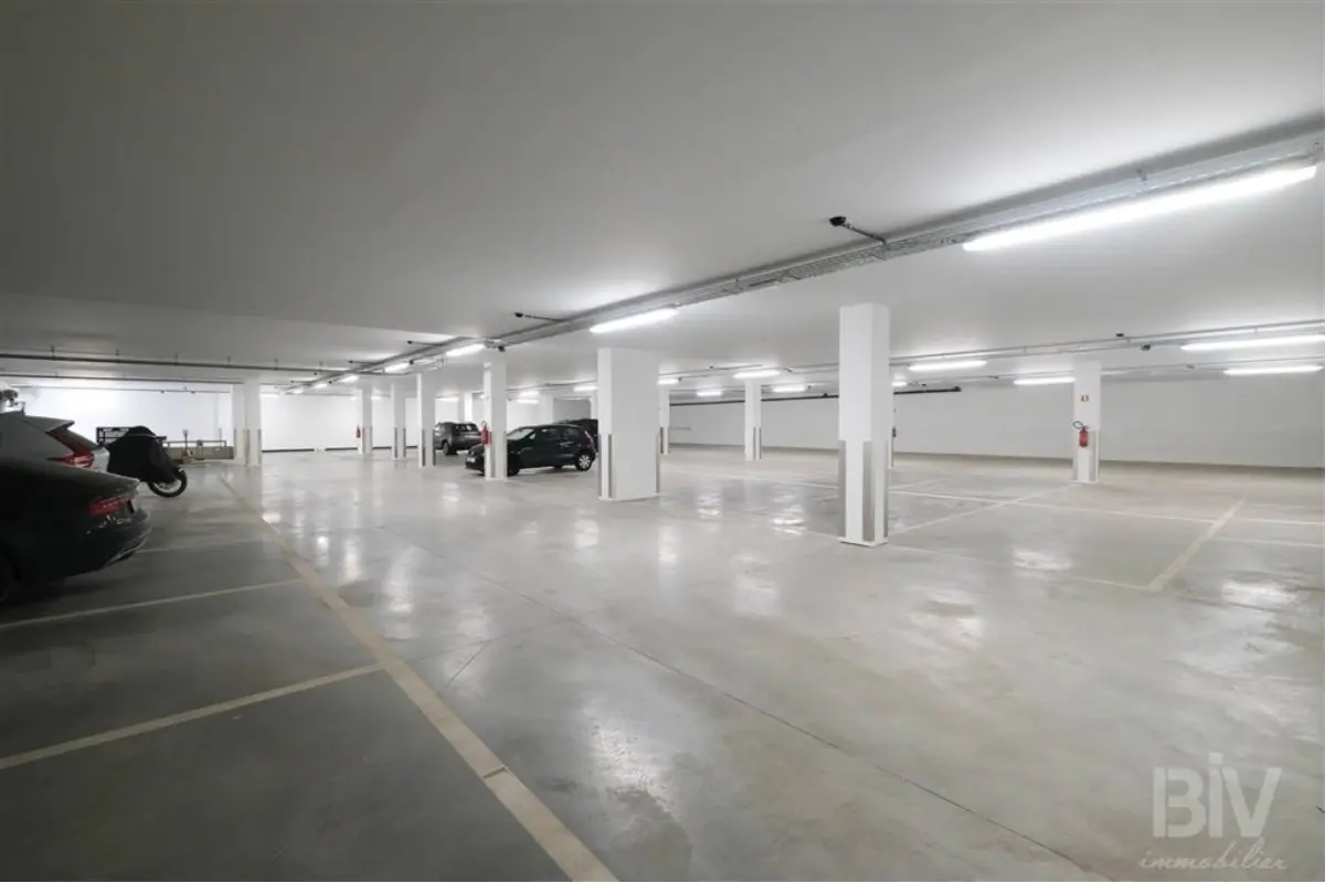 Parking & garage te  koop in Luik 4000 38000.00€  slaapkamers m² - Zoekertje 652320