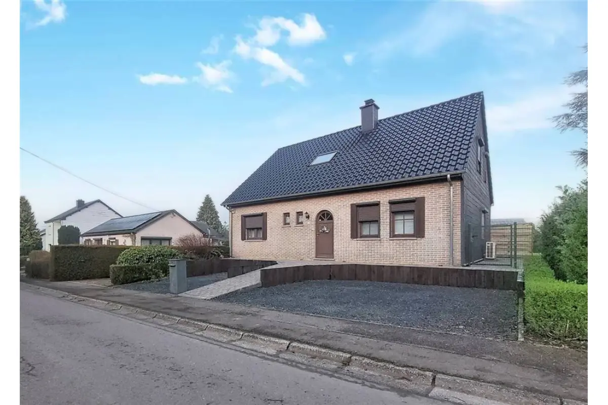 Huis te  huur in Habay-la-Neuve 6720 1650.00€ 3 slaapkamers 237.00m² - Zoekertje 652637