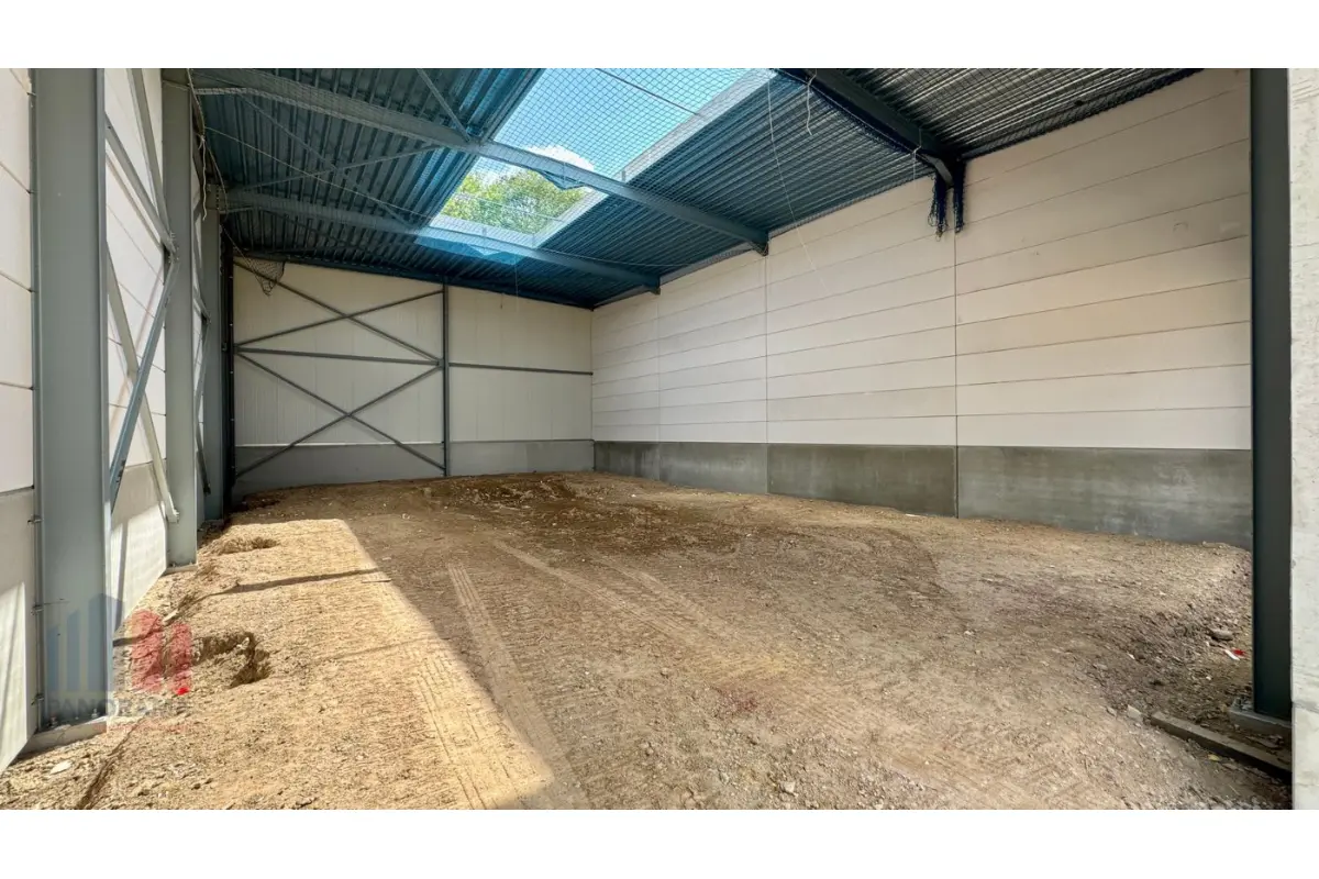 Handelszaak te  koop in Affligem 1790 410000.00€  slaapkamers 240.00m² - Zoekertje 652271