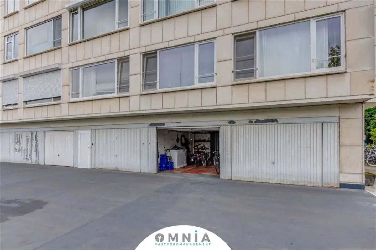 Parking & garage te  koop in Berchem 2600 26500.00€  slaapkamers m² - Zoekertje 652634