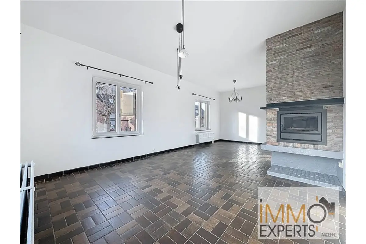 Huis te  huur in Andenne 5300 1050.00€ 2 slaapkamers 113.00m² - Zoekertje 652516