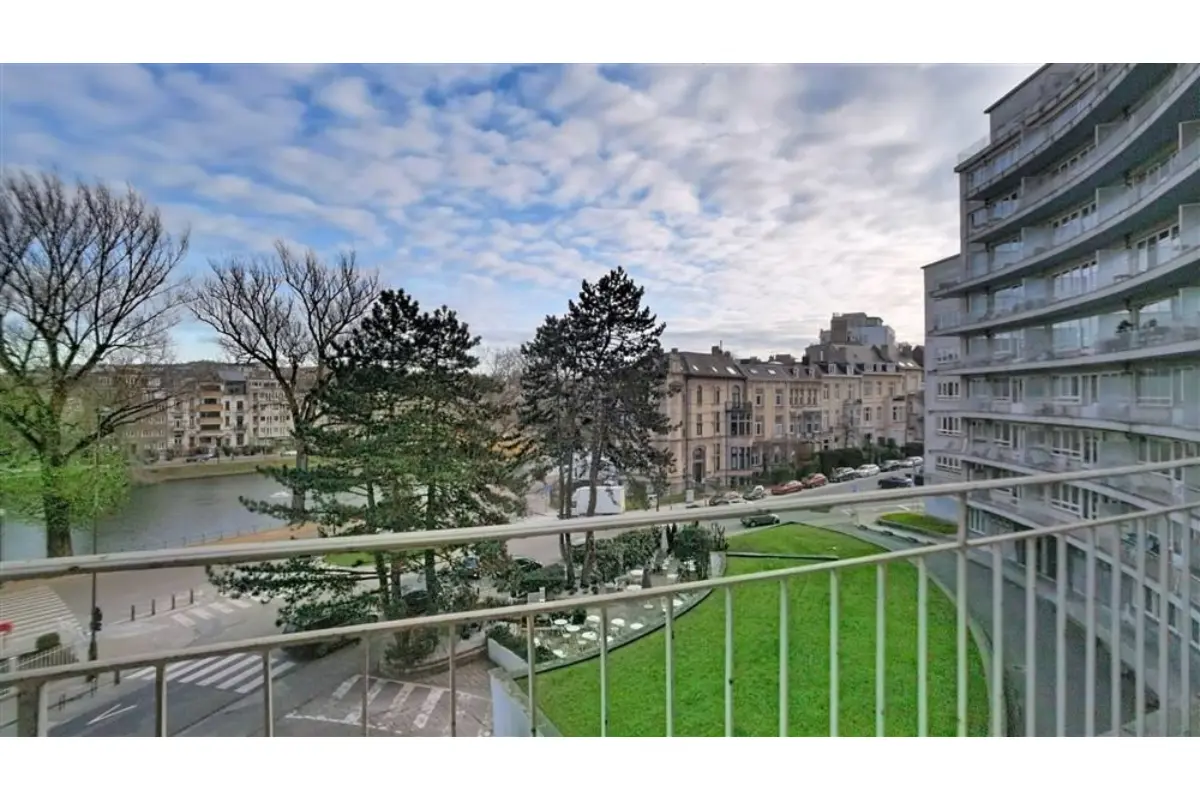 Appartement te  huur in Elsene 1050 1750.00€ 2 slaapkamers 110.00m² - Zoekertje 652955