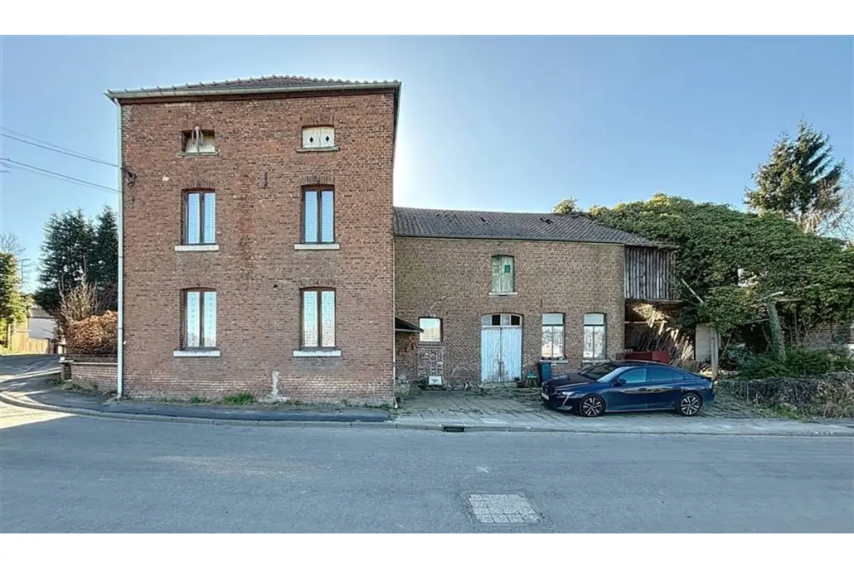 Commerce à vendre à Heure-le-Romain 4682 175000.00€ 4 chambres 145.00m² - annonce 653011