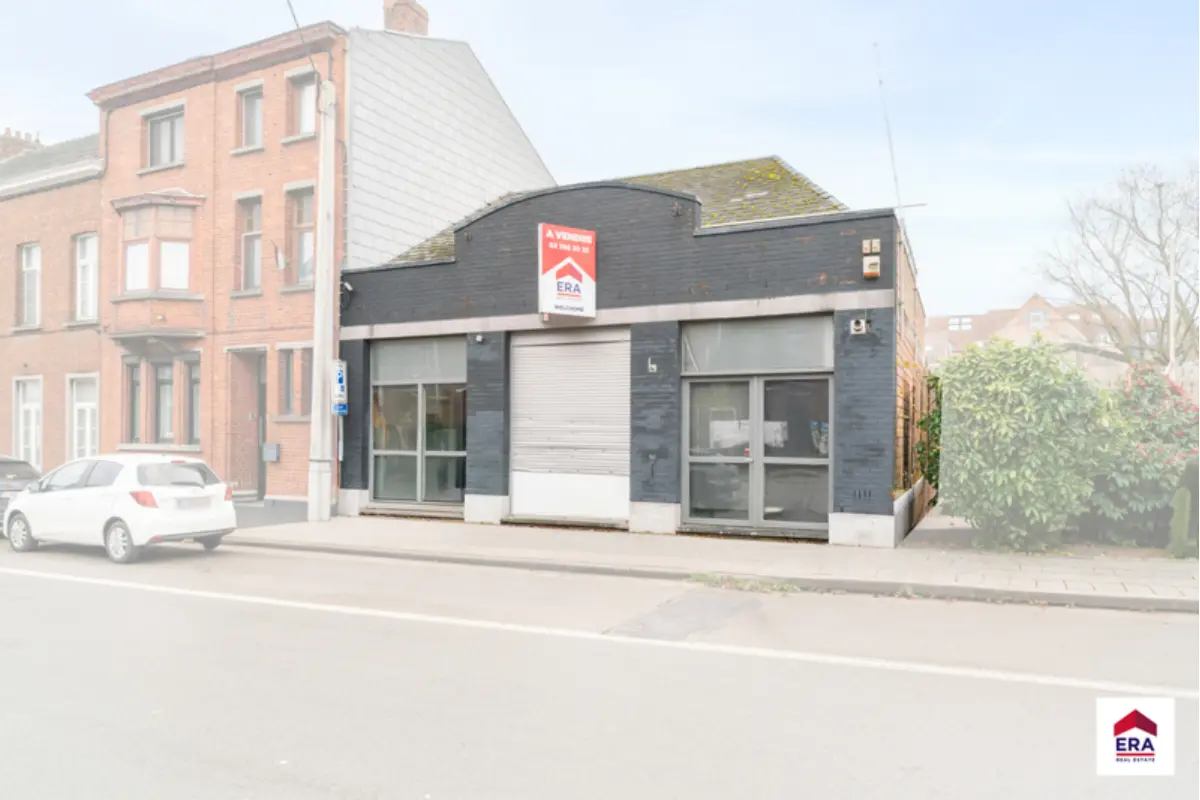 Commerce à vendre à Braine-le-Comte 7090 370000.00€ 0 chambres 300.00m² - annonce 653017