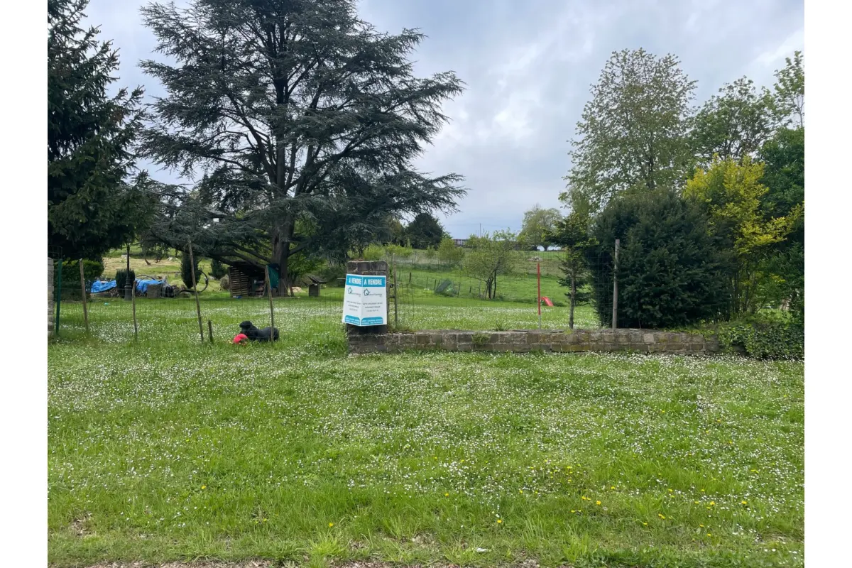 Bouwgrond te  in Presles 6250 110000.00€  slaapkamers m² - Zoekertje 653203