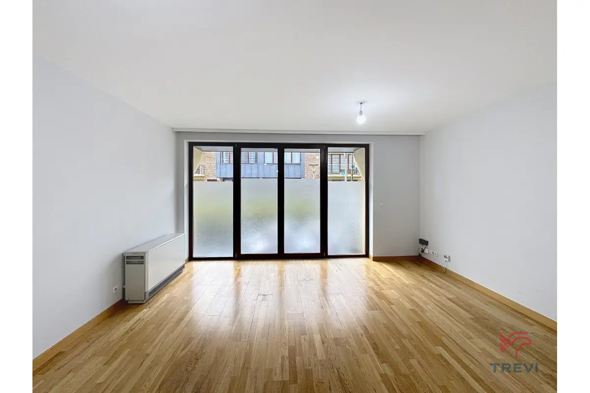 Appartement te  huur in Anderlecht 1070 900.00€ 1 slaapkamers 62.00m² - Zoekertje 653643