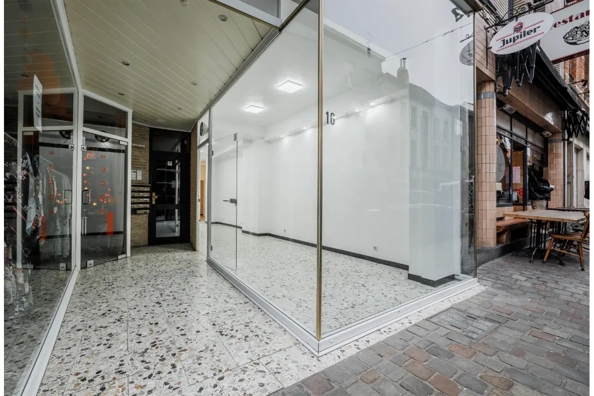 Handelszaak te  huur in Brussel 1000 1300.00€  slaapkamers 60.00m² - Zoekertje 653695