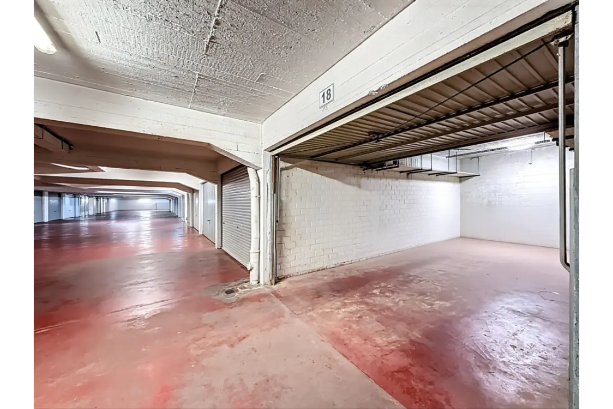 Parking / garage à vendre à Ganshoren 1083 27000.00€  chambres m² - annonce 653651