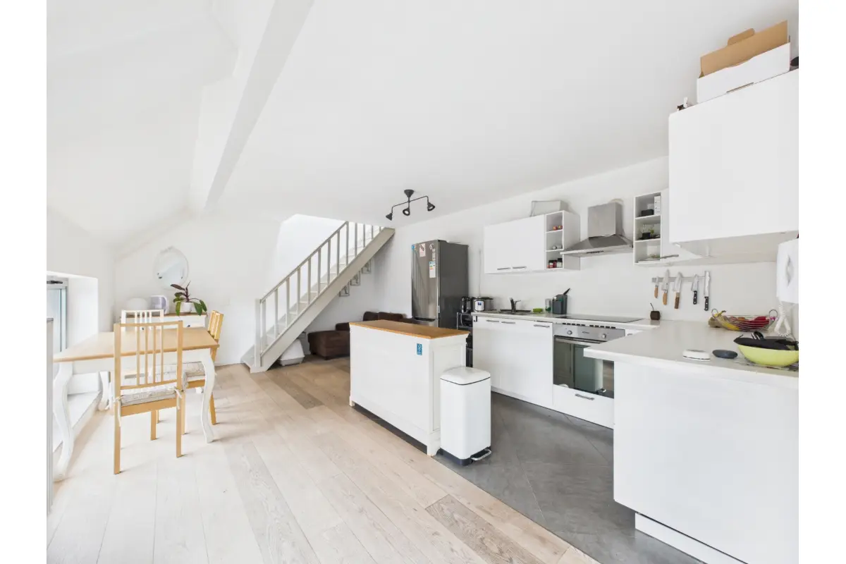 Duplex à louer à Bruxelles 1000 1400.00€ 2 chambres 77.00m² - annonce 653376