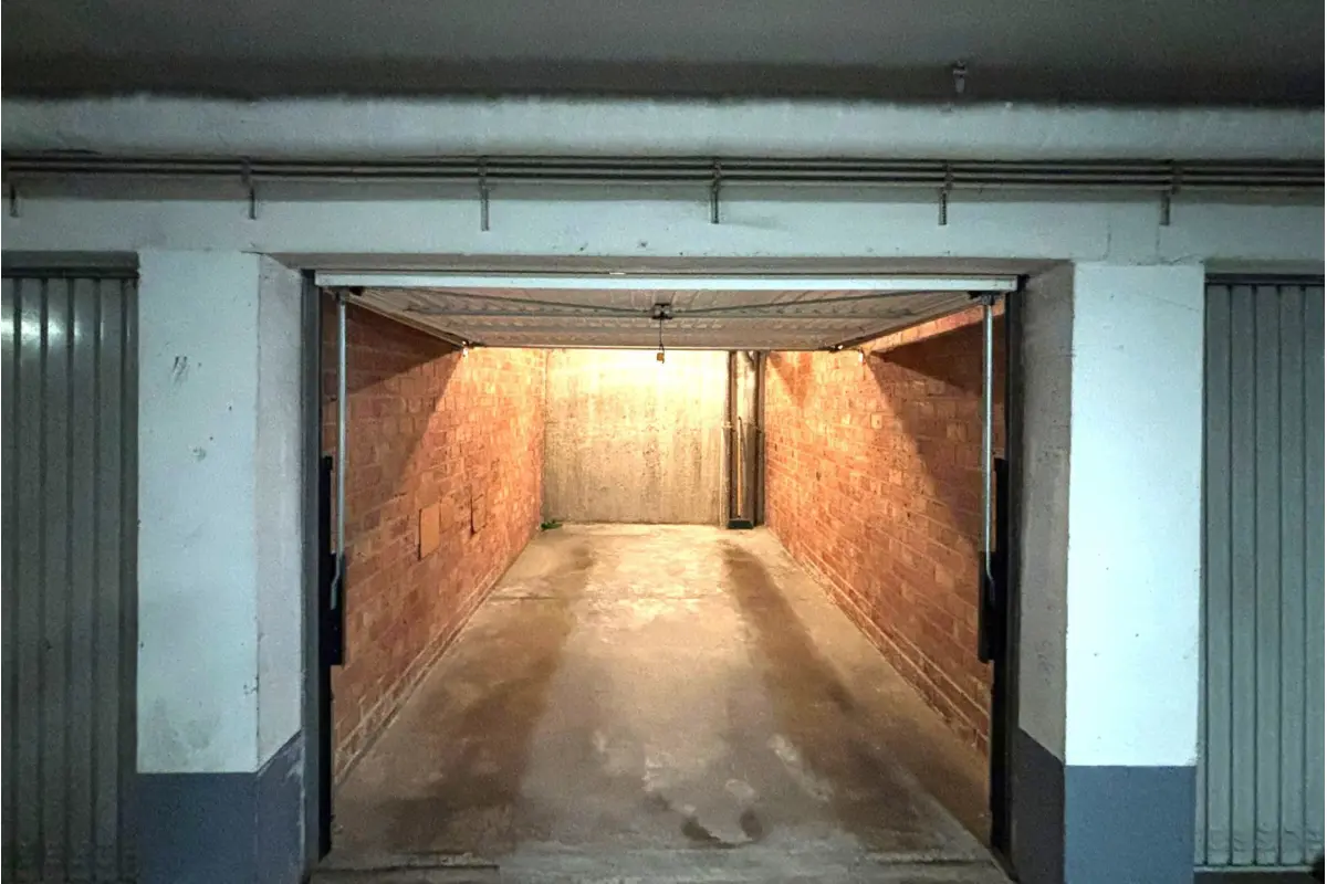 Parking / garage à vendre à Woluwe-Saint-Lambert 1200 35000.00€  chambres m² - annonce 653551