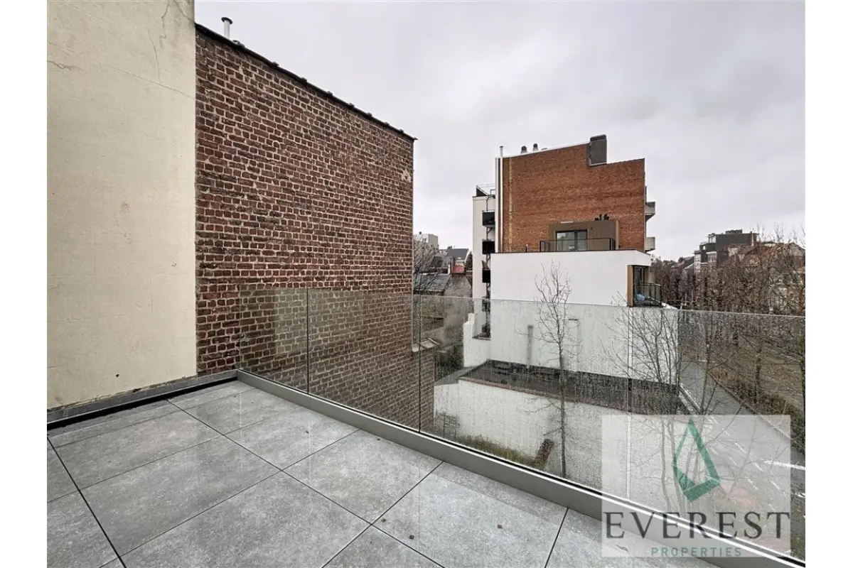 Appartement à louer à Uccle 1180 1550.00€ 2 chambres 100.00m² - annonce 653352