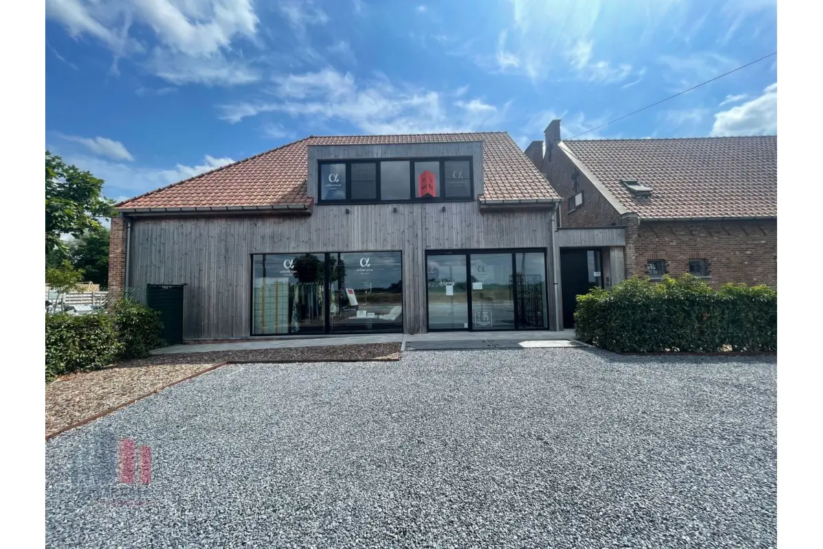 Handelszaak te  huur in Deinze 9800 1250.00€  slaapkamers 130.00m² - Zoekertje 653234