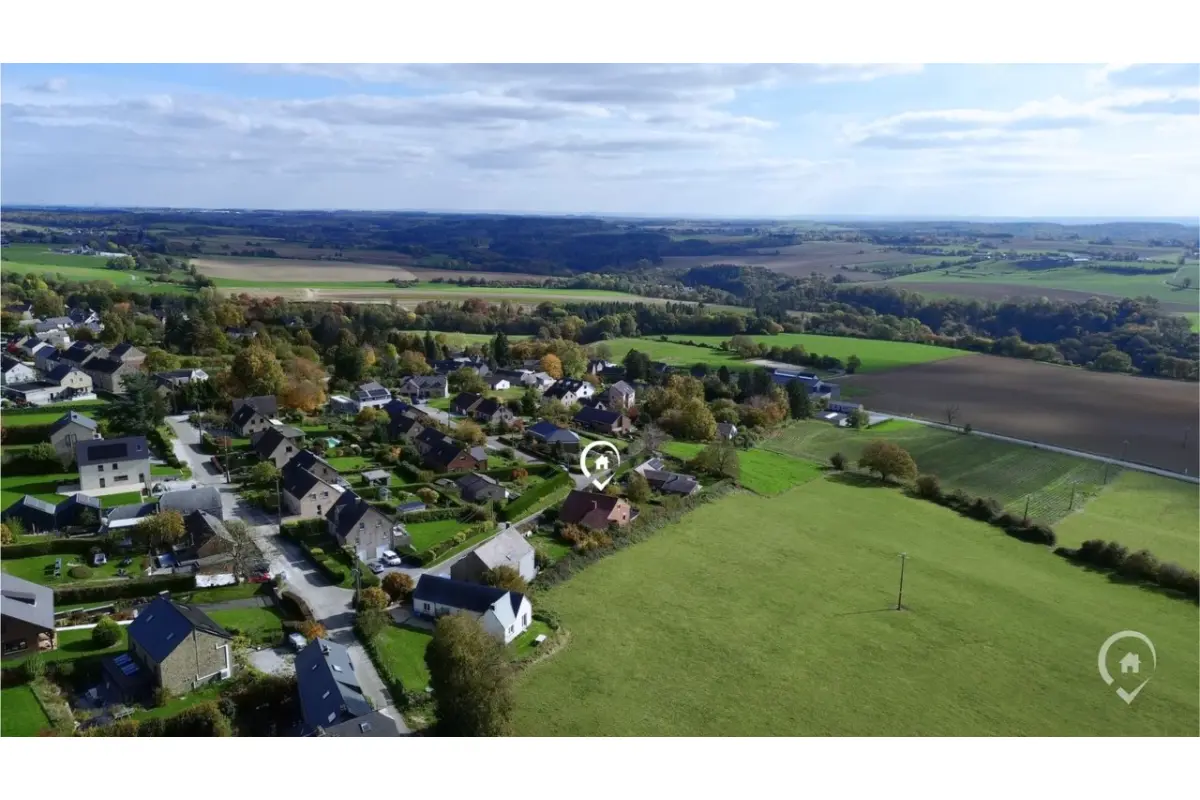 Villa à vendre à Dinant 5500 335000.00€ 4 chambres 200.00m² - annonce 654127