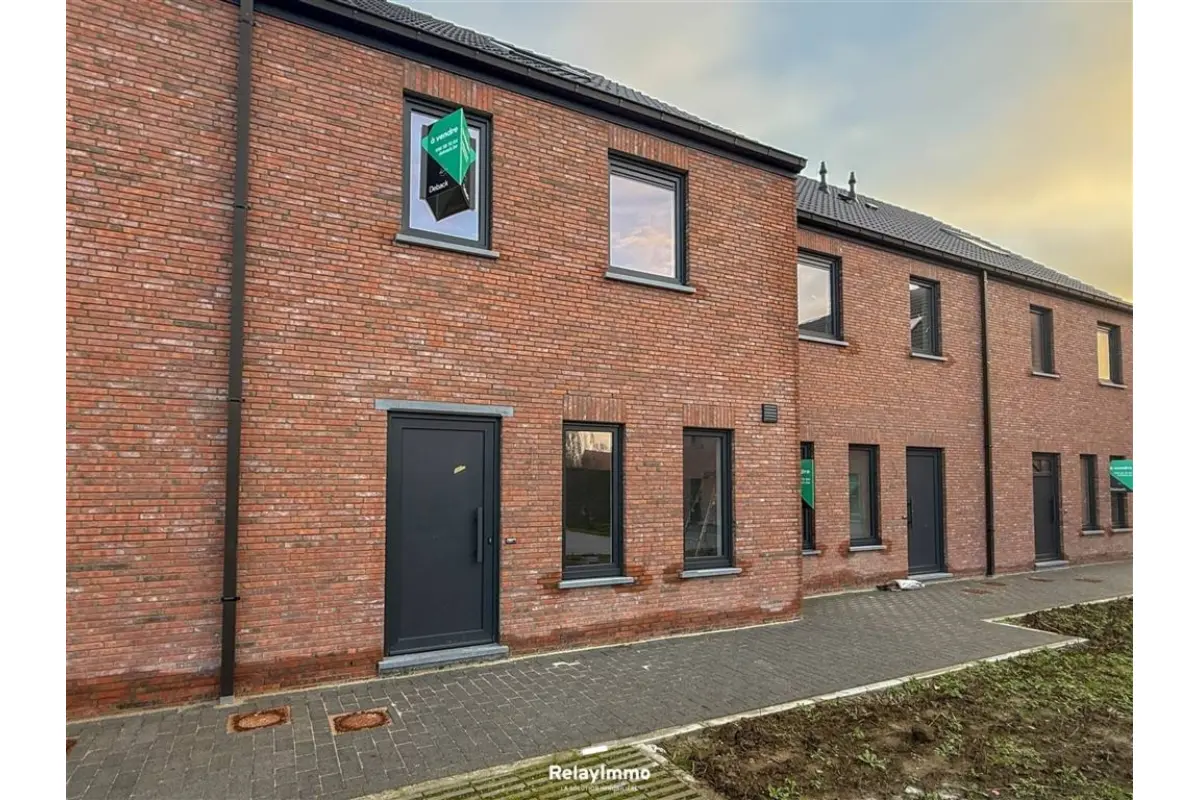 Huis te  huur in Brasmenil 7604 950.00€ 3 slaapkamers 117.00m² - Zoekertje 654274