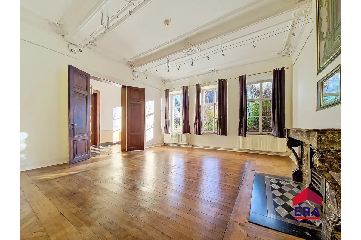 Handelszaak te  huur in Hoei 4500 1000.00€ 0 slaapkamers 114.00m² - Zoekertje 654221