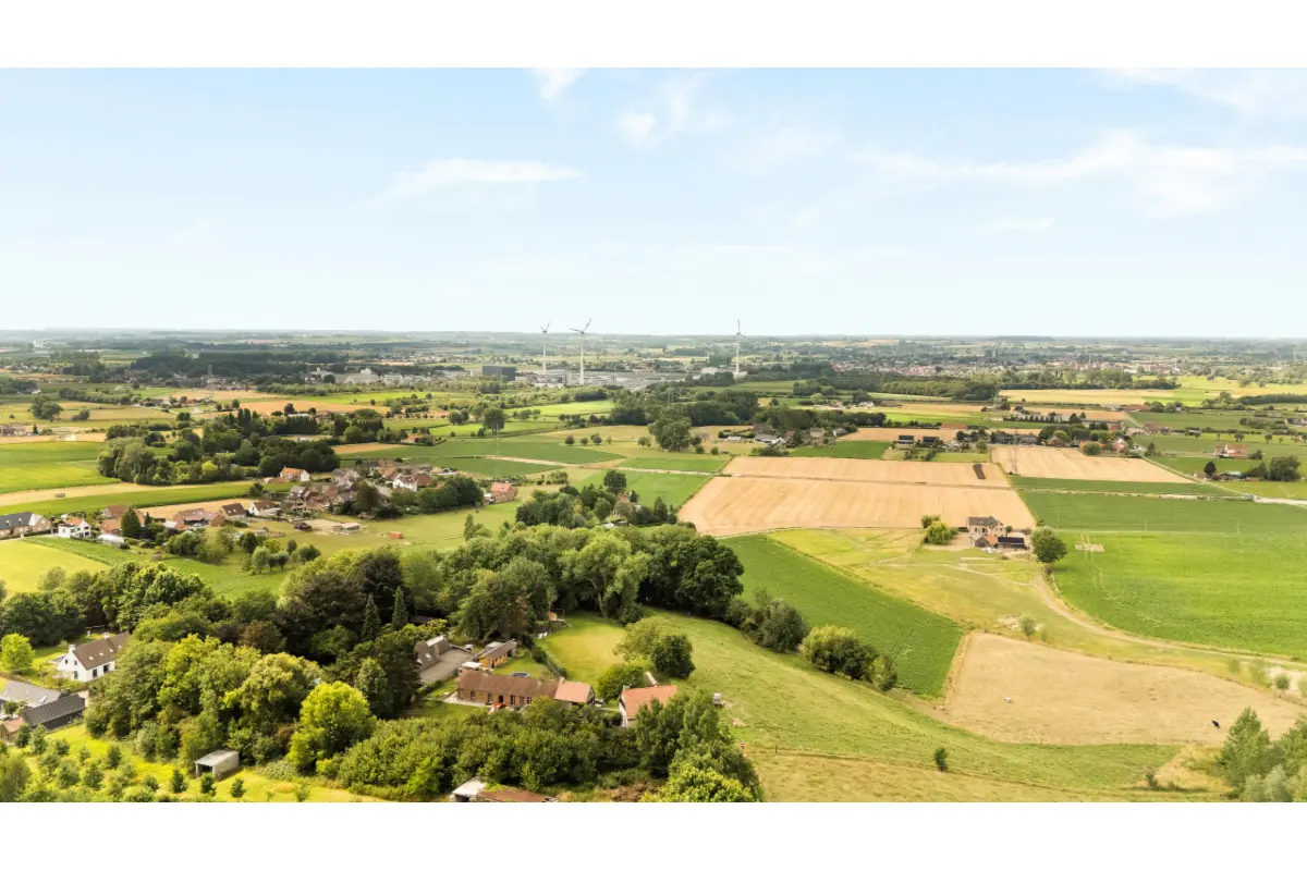 Grond te  koop in Mont-de-l'Enclus 7750 850000.00€  slaapkamers m² - Zoekertje 653922