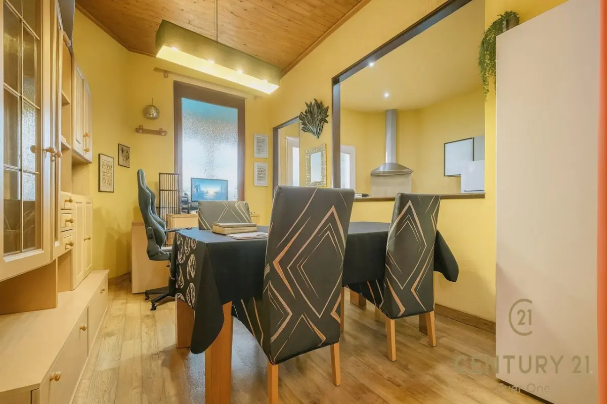 Huis te  koop in Schaarbeek 1030 525000.00€ 5 slaapkamers 292.00m² - Zoekertje 654229