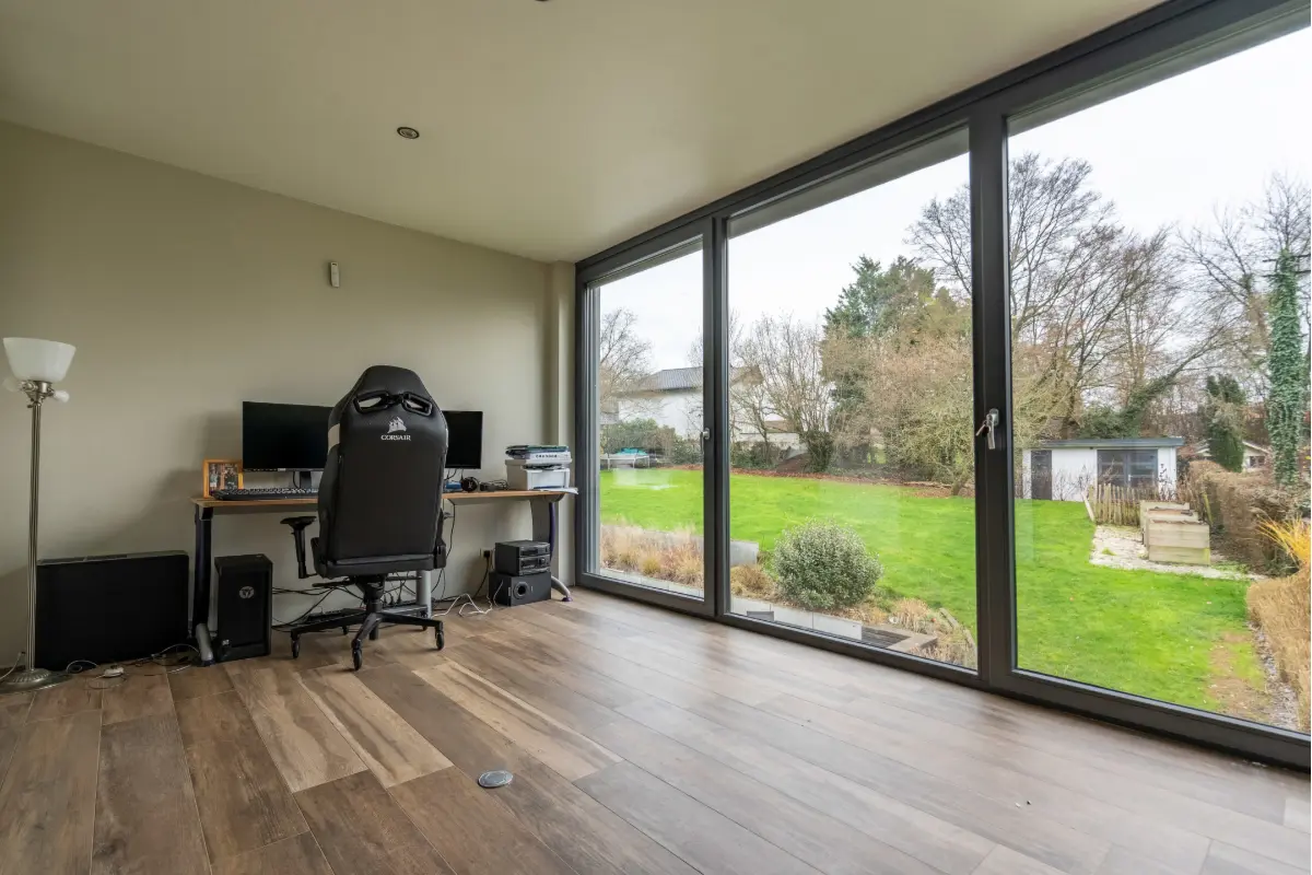 Handelszaak te  huur in Genepiën 1470 675.00€  slaapkamers 66.00m² - Zoekertje 654224