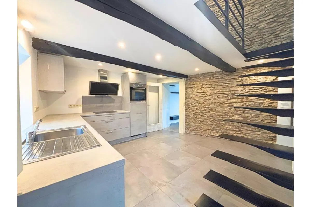 Huis te  huur in Maissin 6852 800.00€ 1 slaapkamers 100.00m² - Zoekertje 653928