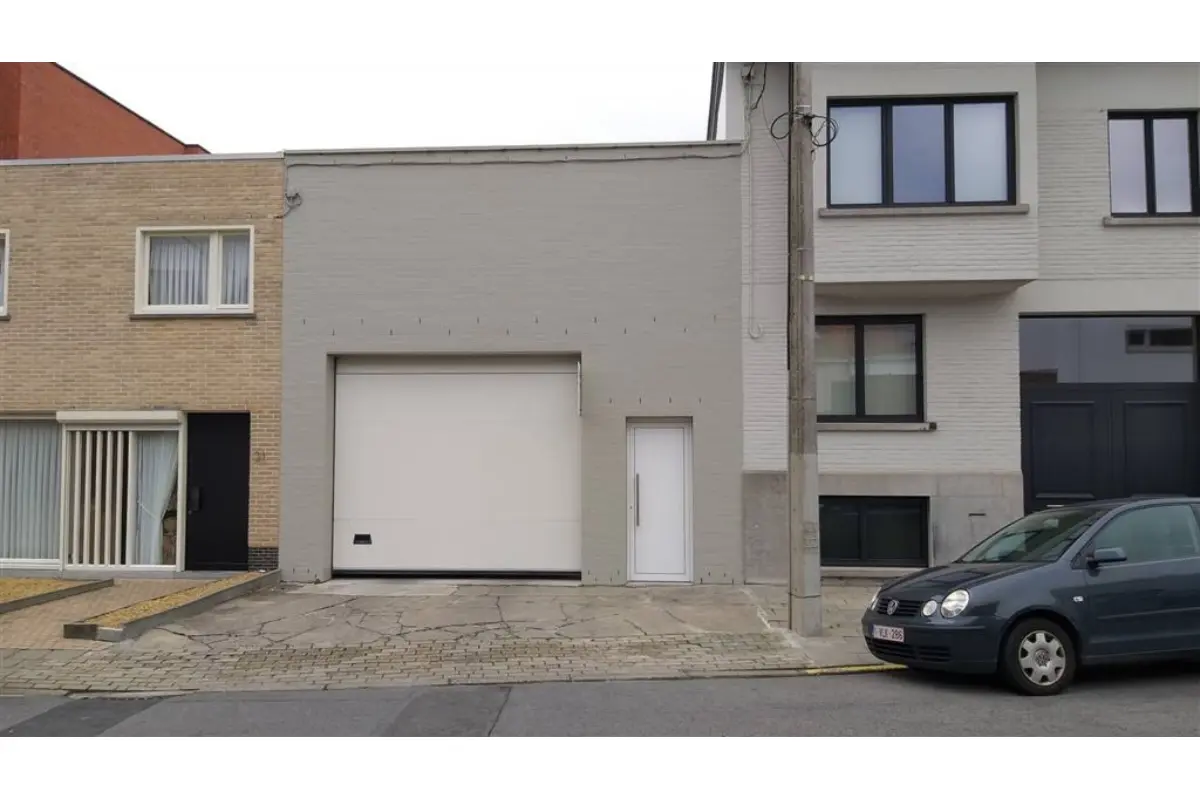 Parking & garage te  huur in Kortrijk 8500 34.00€  slaapkamers m² - Zoekertje 654079