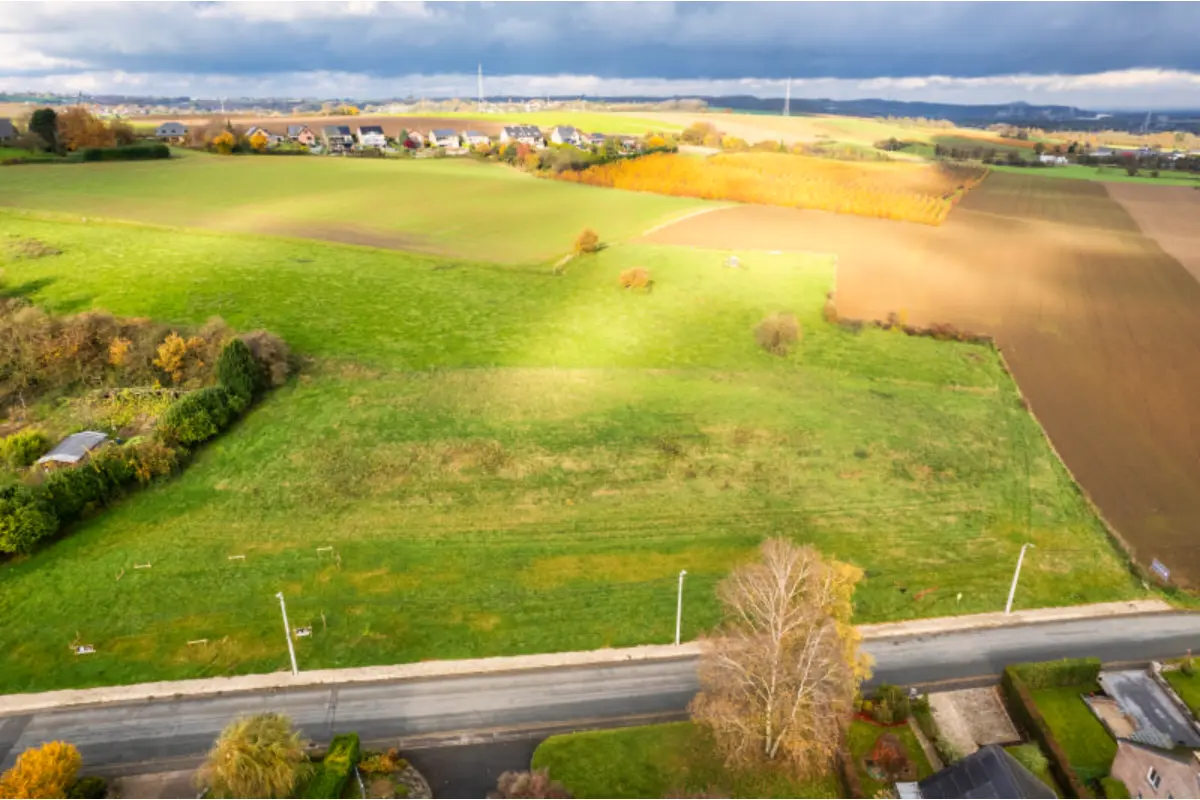 Grond te  koop in Oupeye 4680 165000.00€  slaapkamers m² - Zoekertje 654091