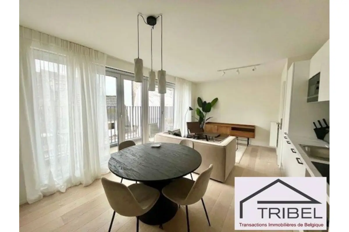 Appartement à  à Bruxelles 1000 1750.00€ 2 chambres 77.00m² - annonce 654217