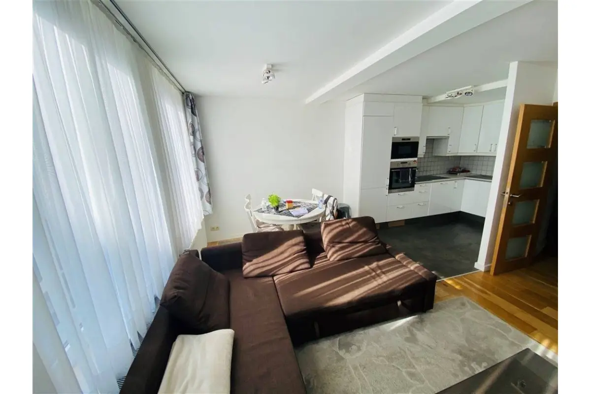 Duplex te  huur in Brussel 1000 1940.00€ 3 slaapkamers m² - Zoekertje 654246