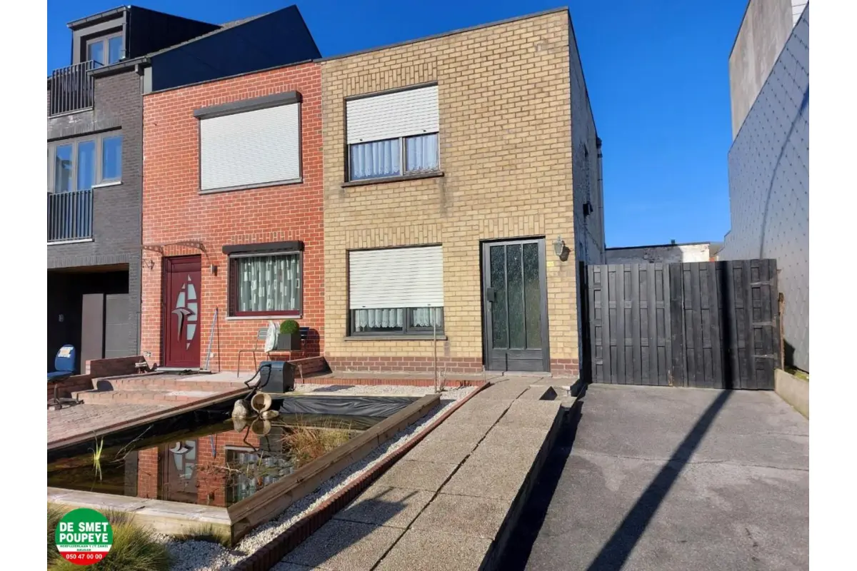 Huis te  huur in Sint-Andries 8200 820.00€ 2 slaapkamers 106.00m² - Zoekertje 653757