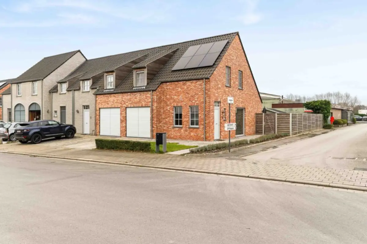 Maison à vendre à Ingelmunster 8770 369000.00€ 3 chambres 143.00m² - annonce 654330