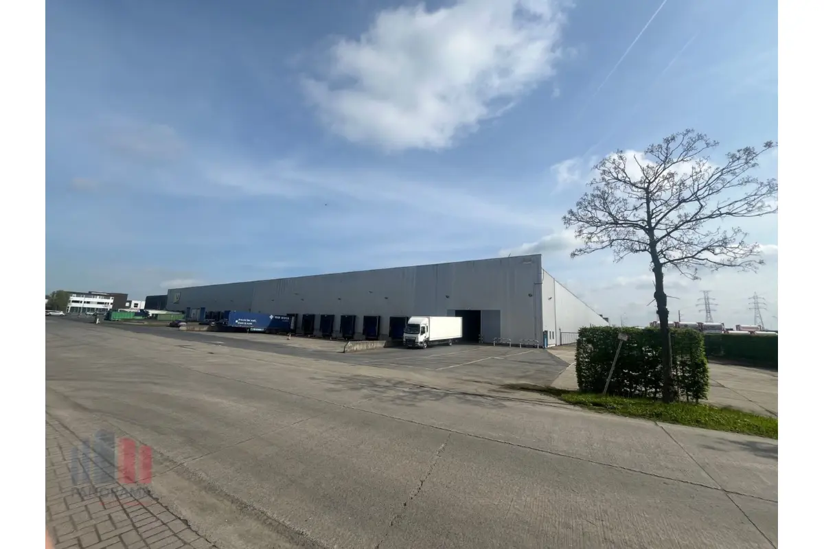 Handelszaak te  huur in Zele 9240 44714.00€  slaapkamers 8814.00m² - Zoekertje 654333