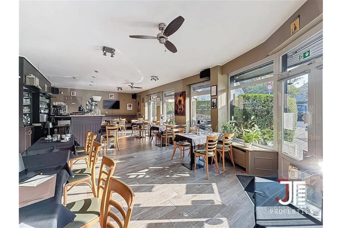 Handelszaak te  koop in Anderlecht 1070 1200000.00€ 3 slaapkamers 170.00m² - Zoekertje 654356