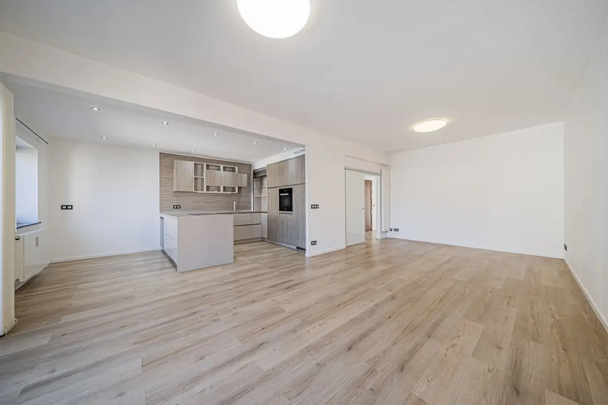 Appartement te  koop in Aarlen 6700 350000.00€ 2 slaapkamers 102.00m² - Zoekertje 654490