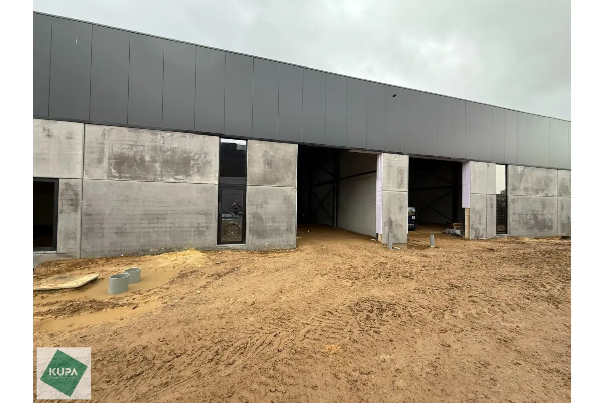 Handelszaak te  koop in Herzele 9550 334800.00€  slaapkamers 186.00m² - Zoekertje 654714