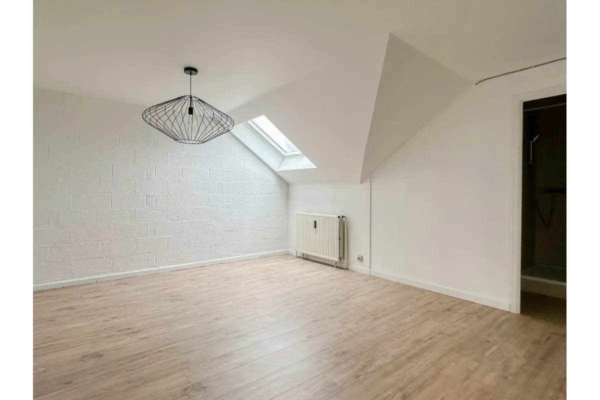 Handelszaak te  huur in Waterloo 1410 1660.00€  slaapkamers 95.00m² - Zoekertje 654664