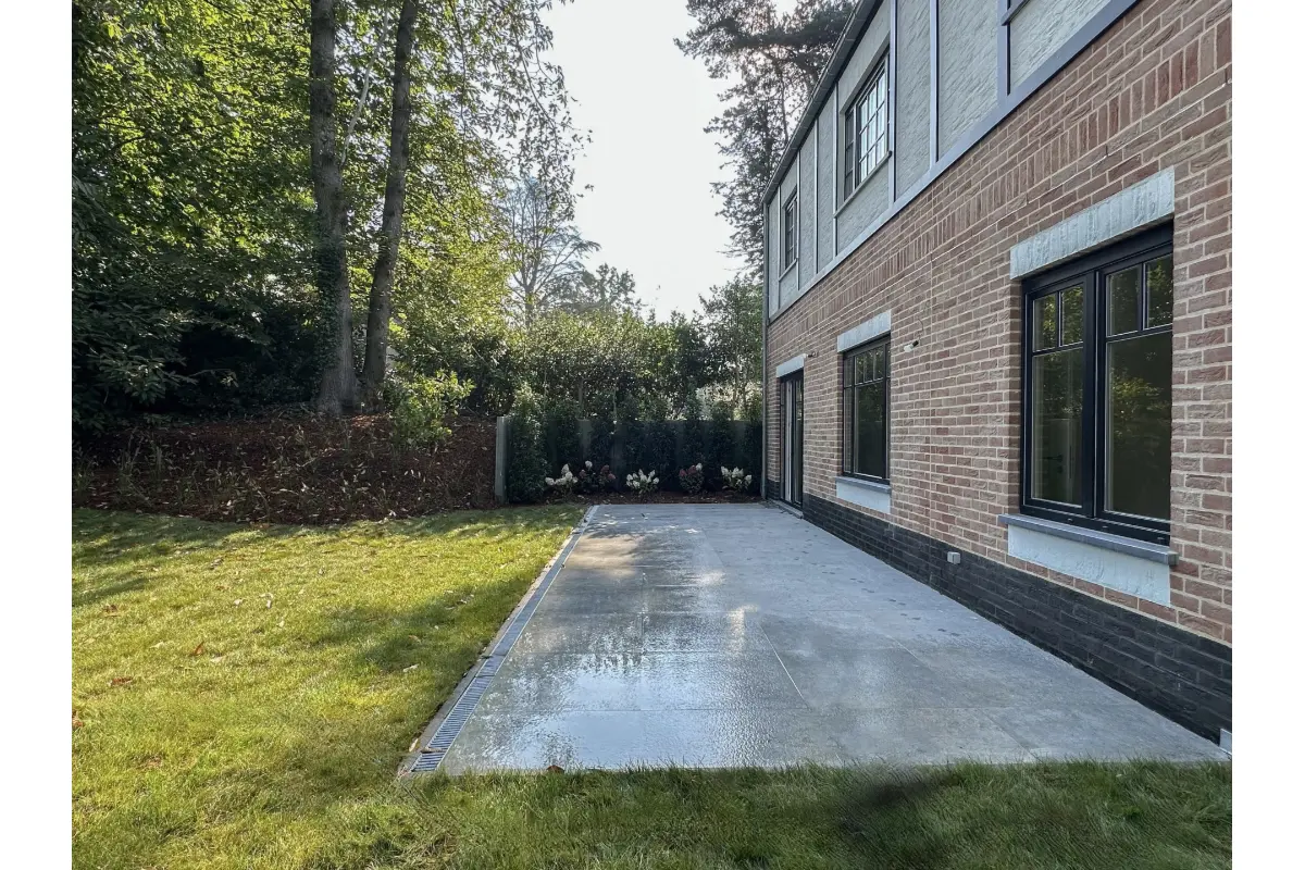 Huis te  huur in Terhulpen 1310 2800.00€ 4 slaapkamers 230.00m² - Zoekertje 654690