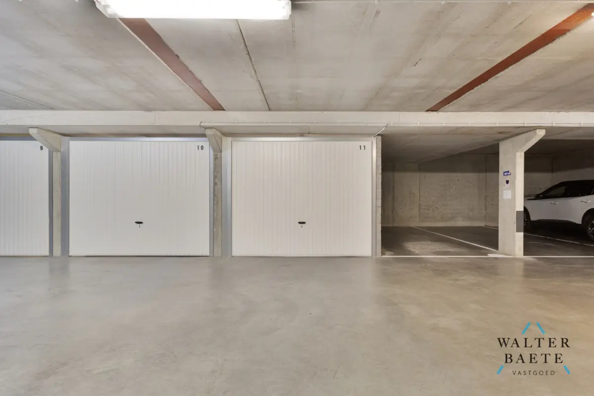Parking & garage te  koop in Knokke-Heist 8300 105000.00€  slaapkamers m² - Zoekertje 654834